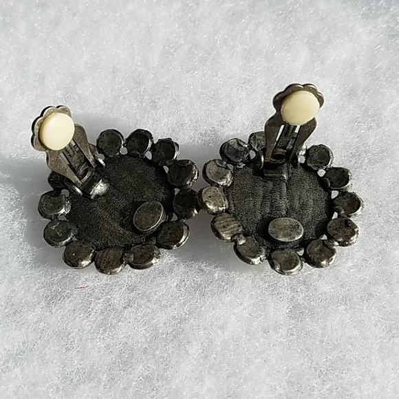 EARRINGS VTG FAUX IVORY - Picture 6 of 6